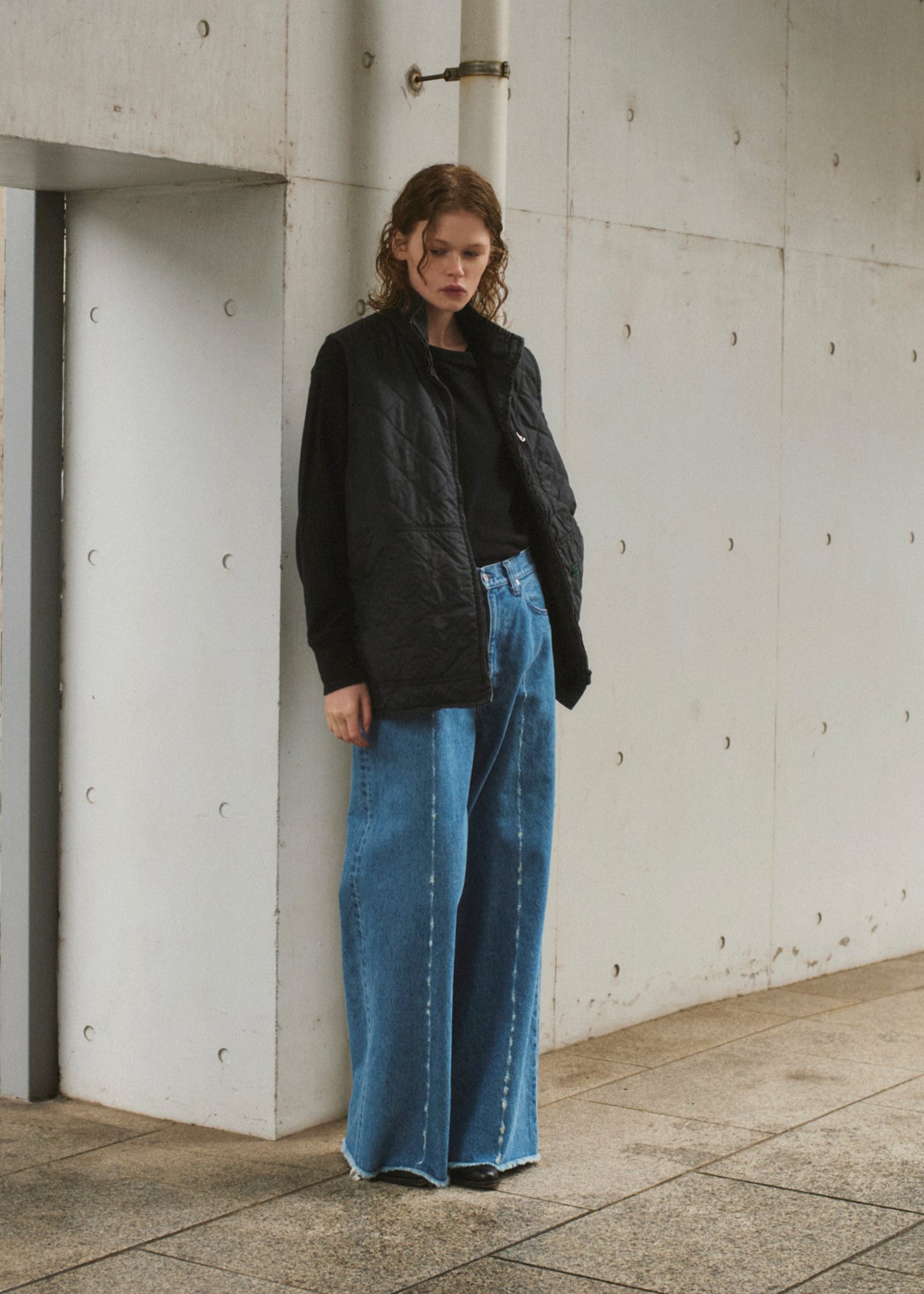 LINE CRASH WIDE DENIM PANTS