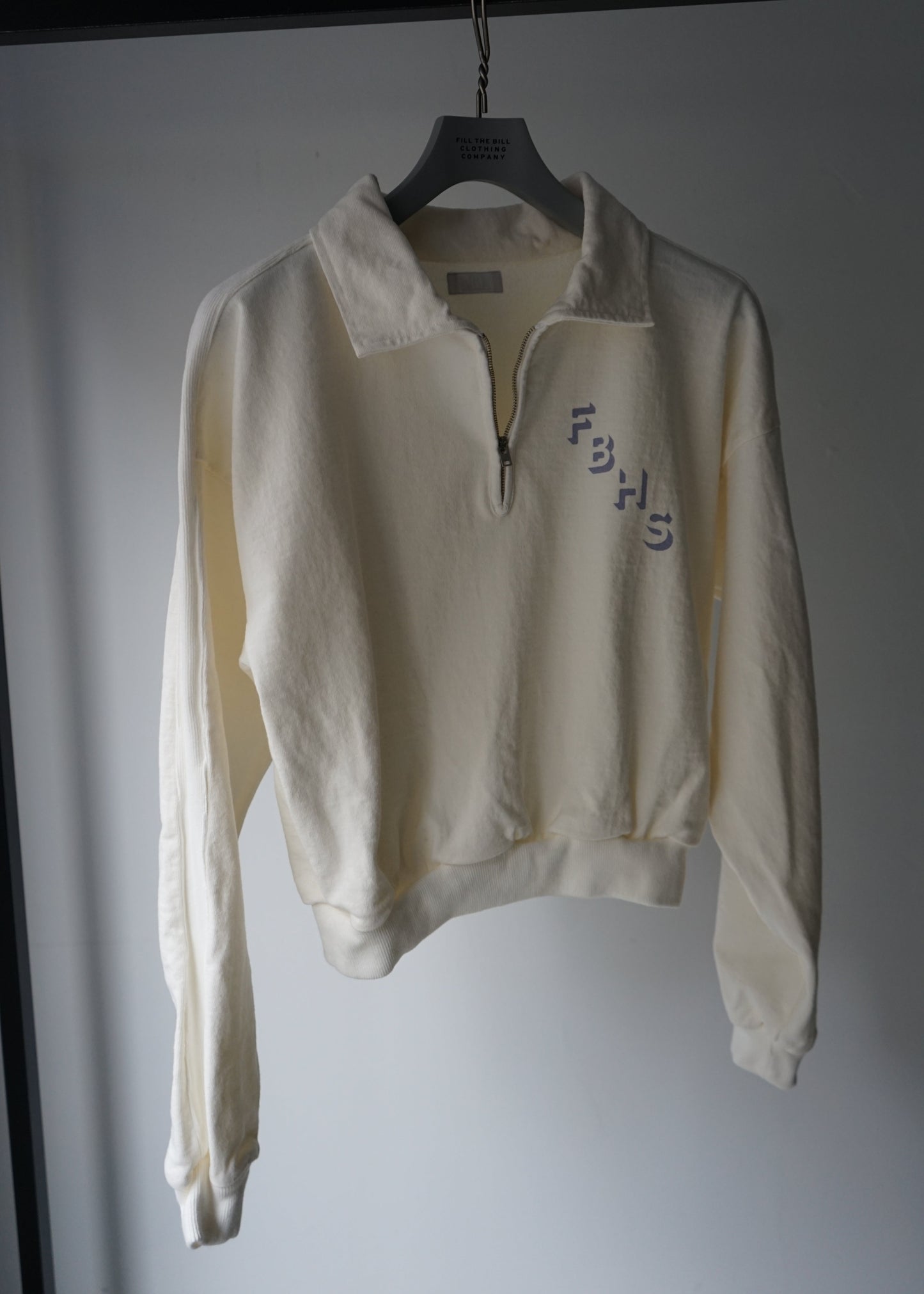 HALF ZIP SWEAT SHIRT