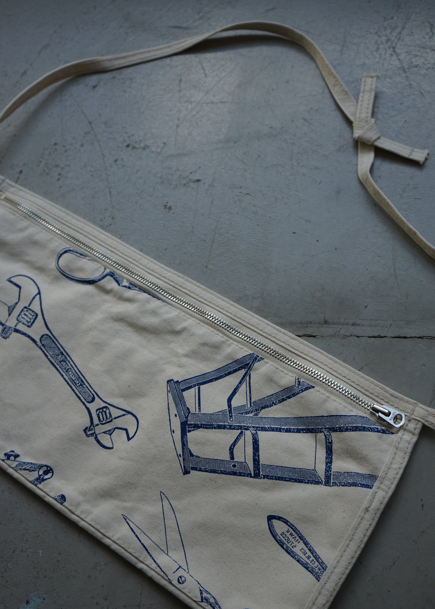 APRON BAG
