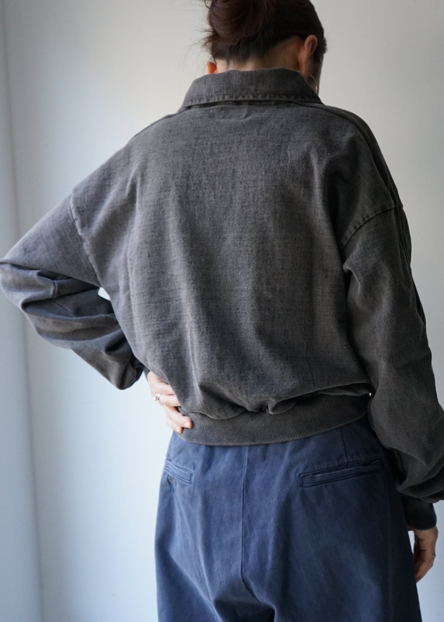 HALF ZIP SWEAT SHIRT