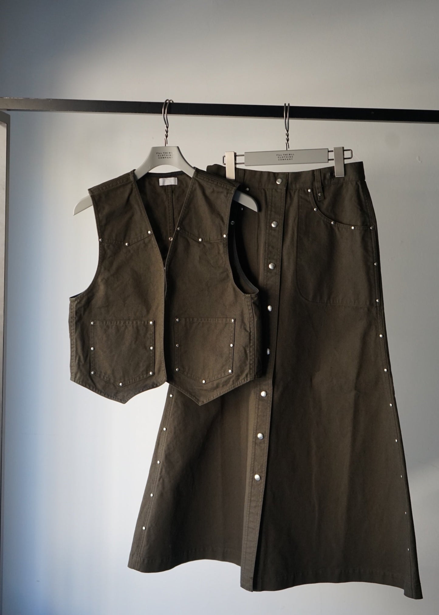 CANVAS STUDS SKIRT