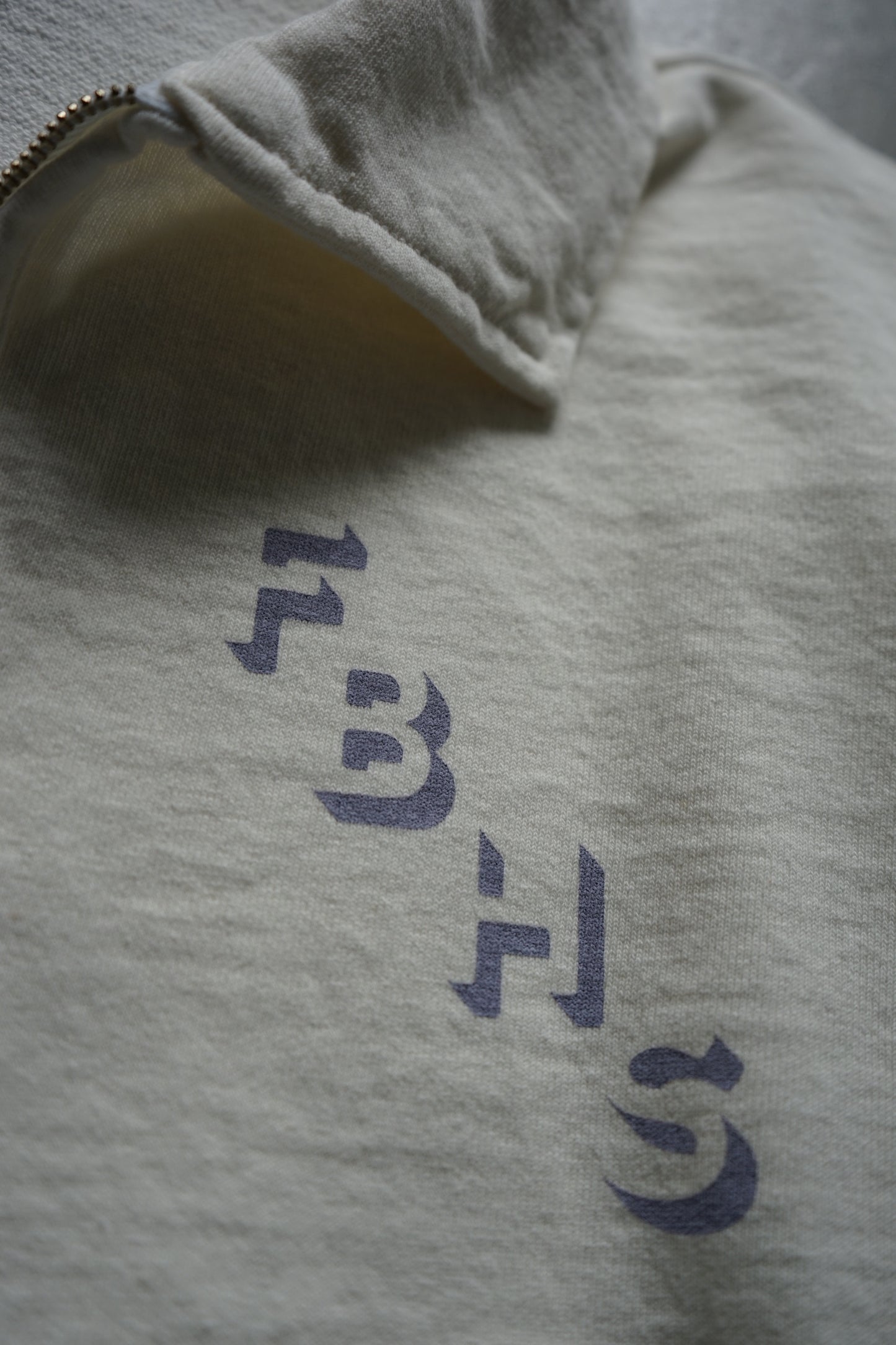HALF ZIP SWEAT SHIRT