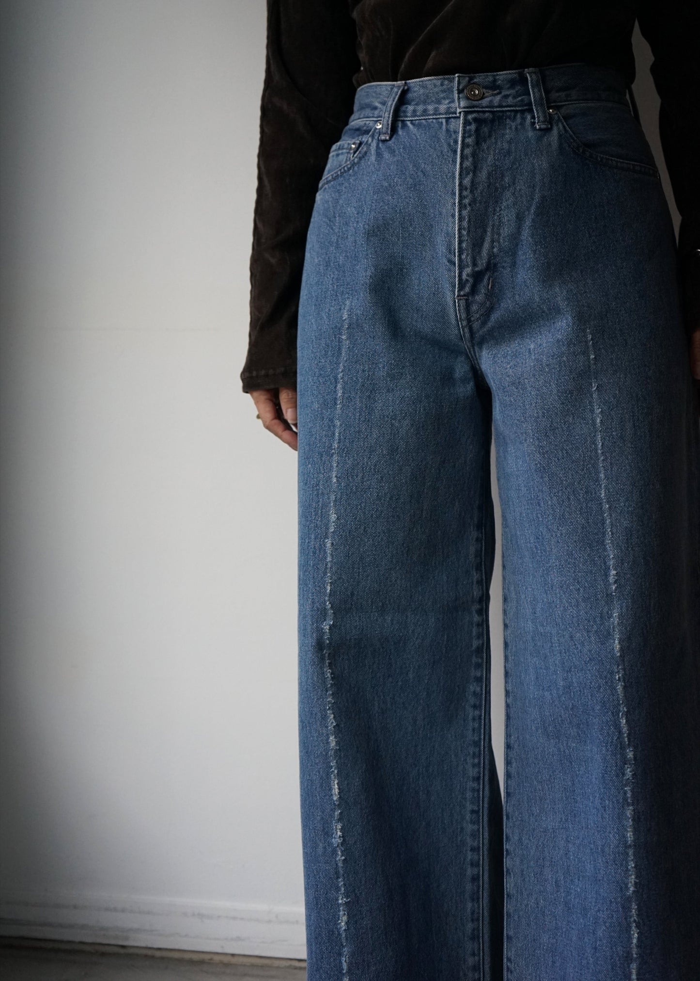 LINE CRASH WIDE DENIM PANTS