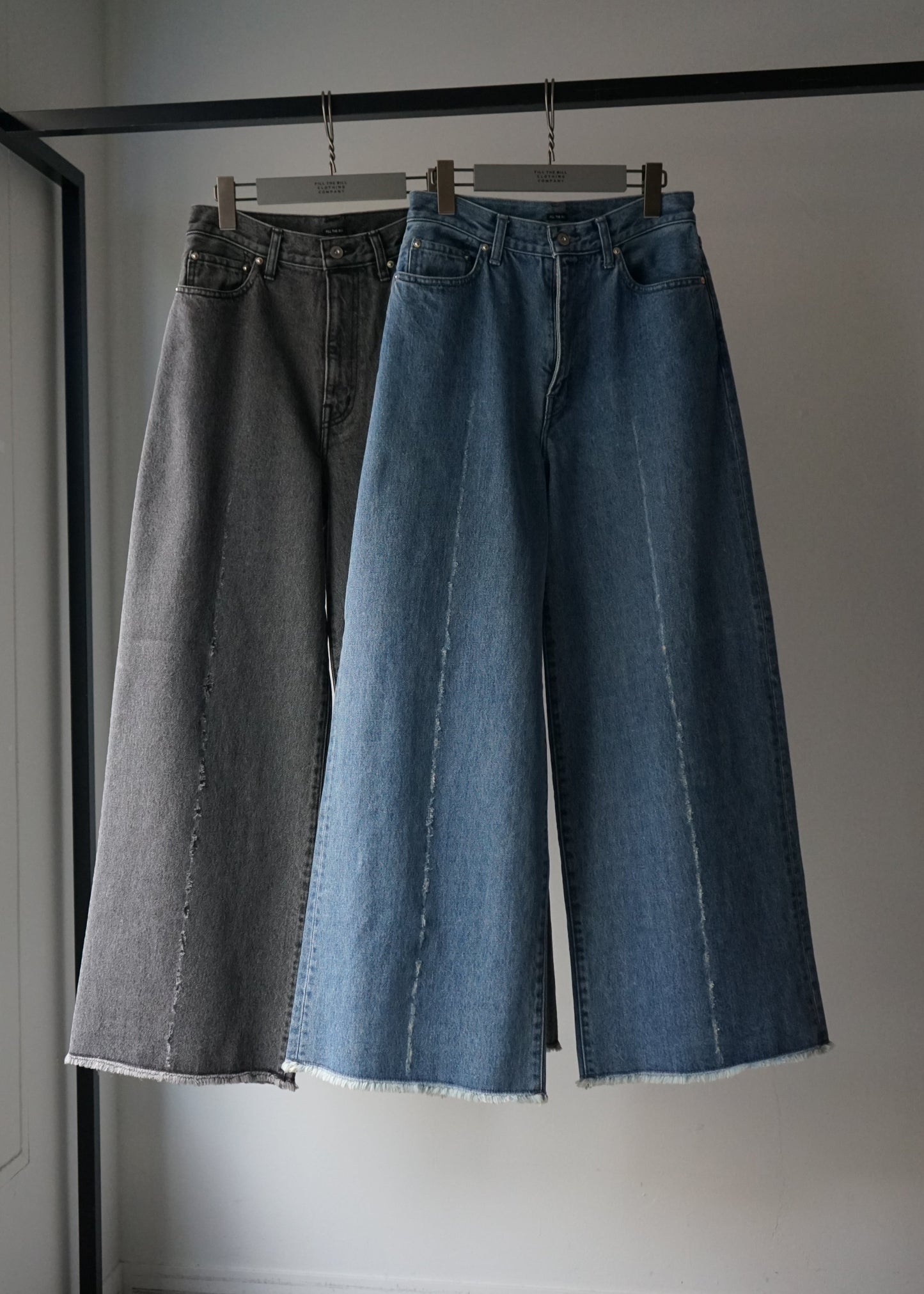 LINE CRASH WIDE DENIM PANTS