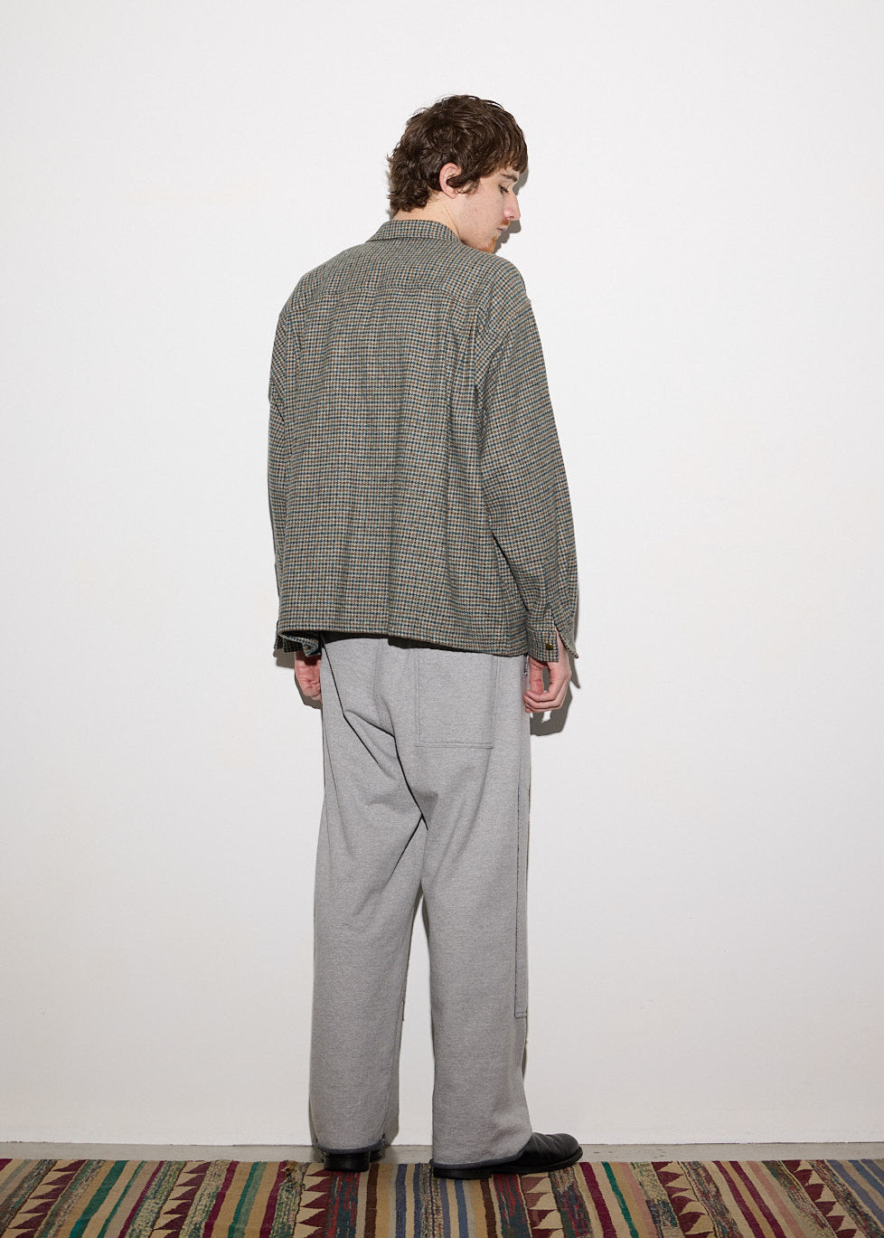 SQUARE POCKET OPEN COLLAR SHIRT