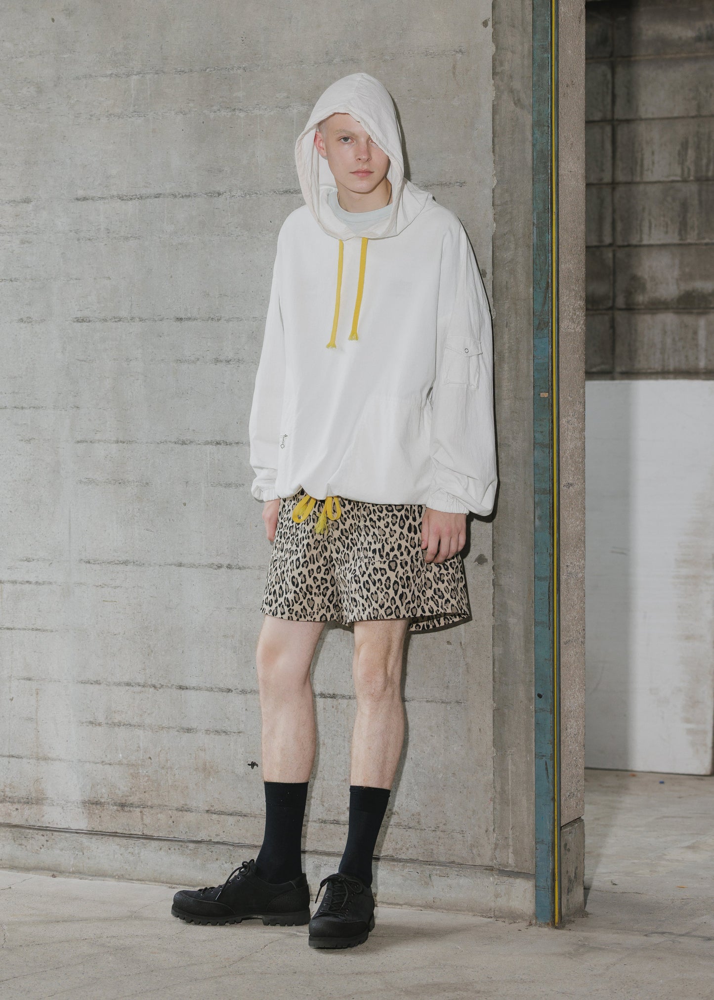 BEACH HOODIE