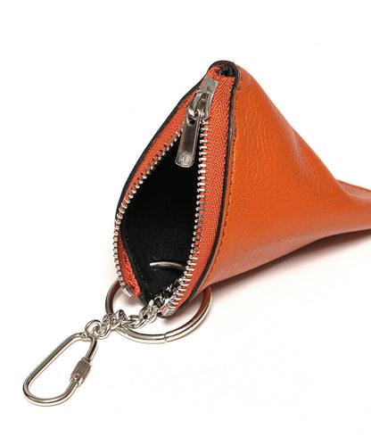 ROUND TRIANGLE POUCH