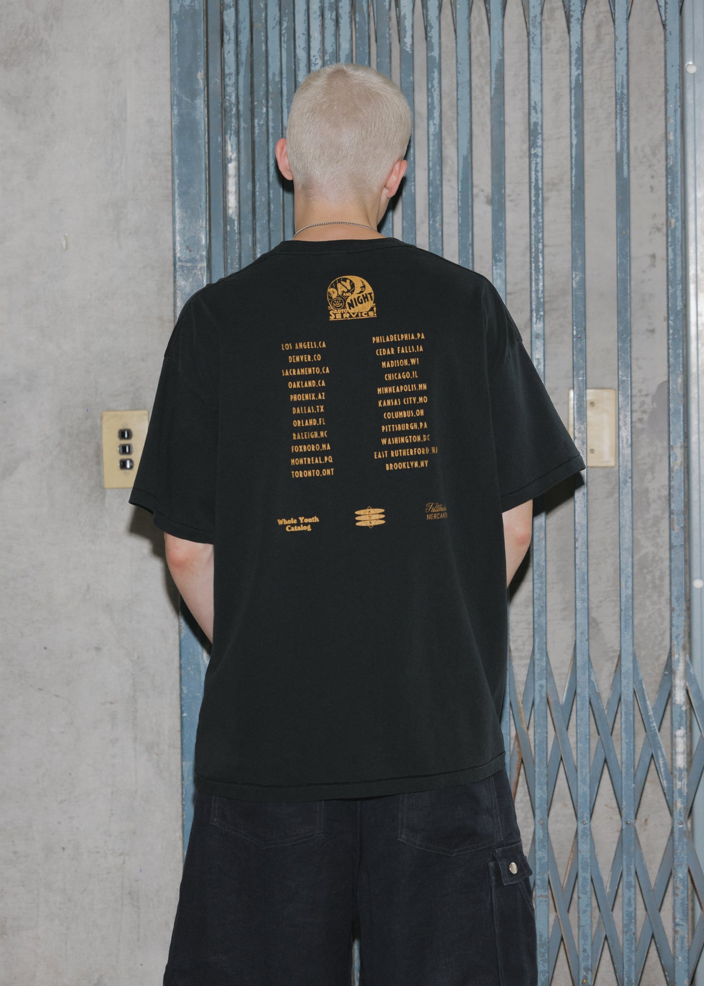 DAY&NIGHT TEE