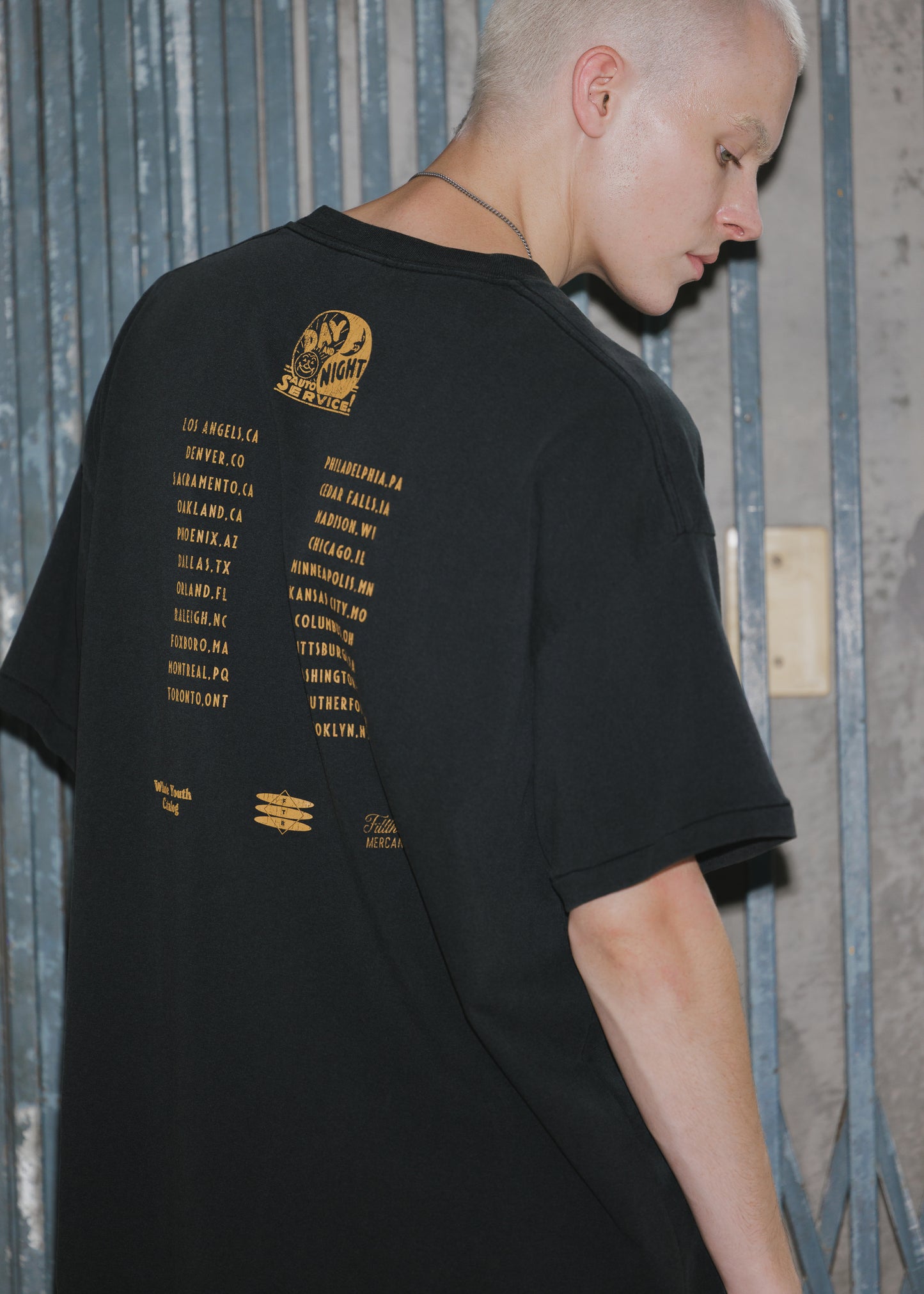 DAY&NIGHT TEE