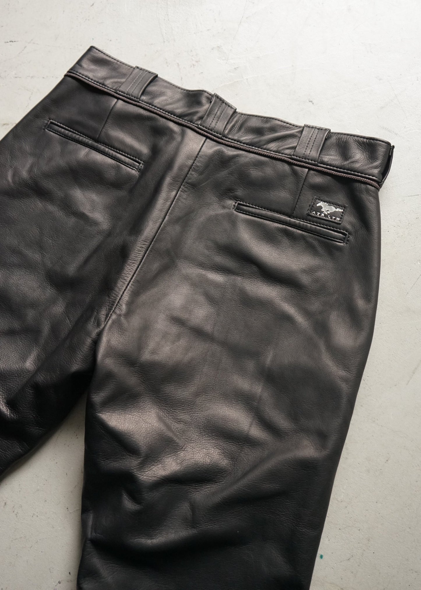 BOOTSCUT LEATHER PANTS