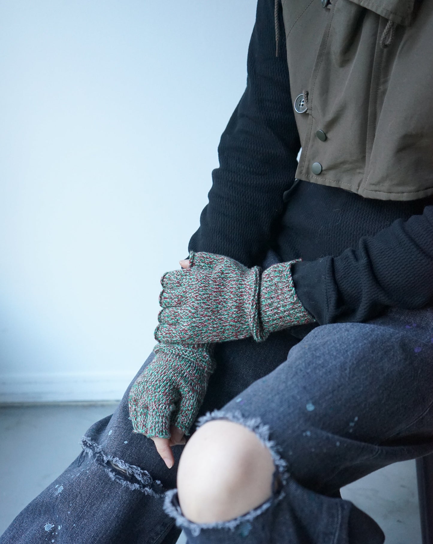 FINGERLESS KNIT GLOVE