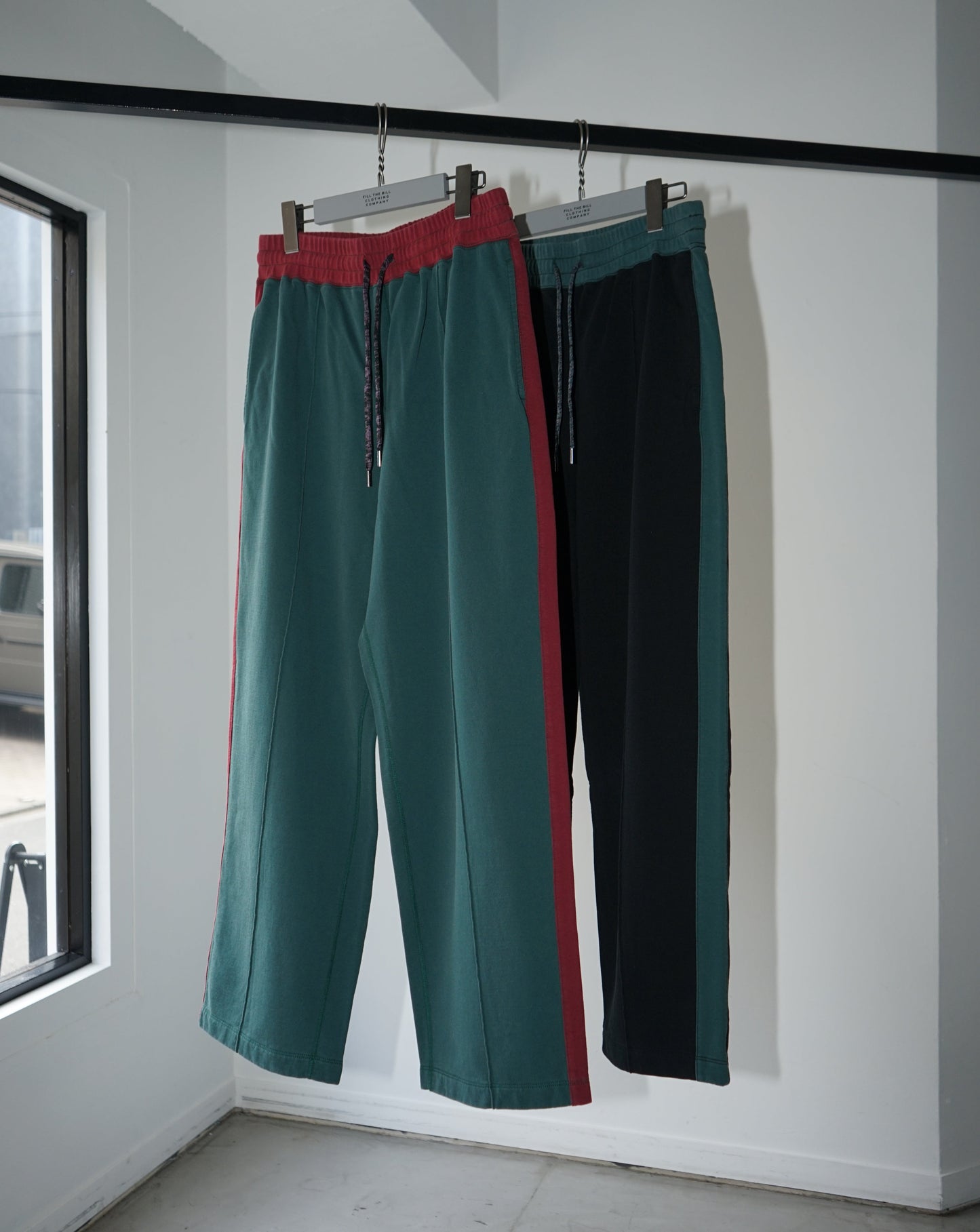 WIDE SWEAT LINE  PANTS