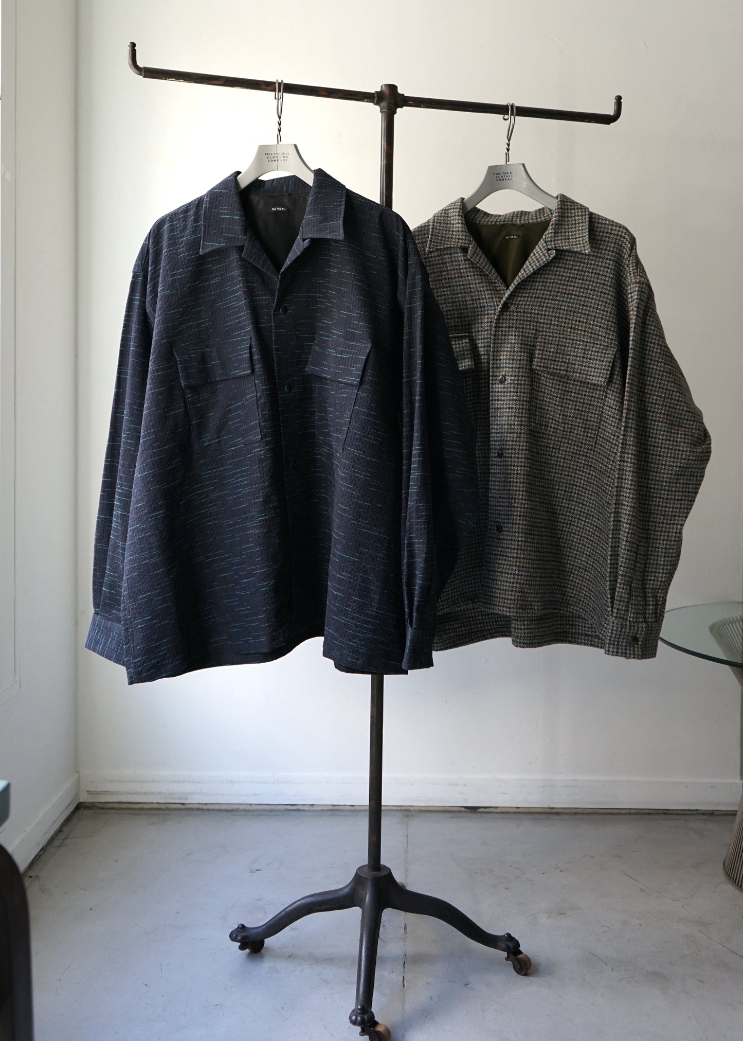 SQUARE POCKET OPEN COLLAR SHIRT