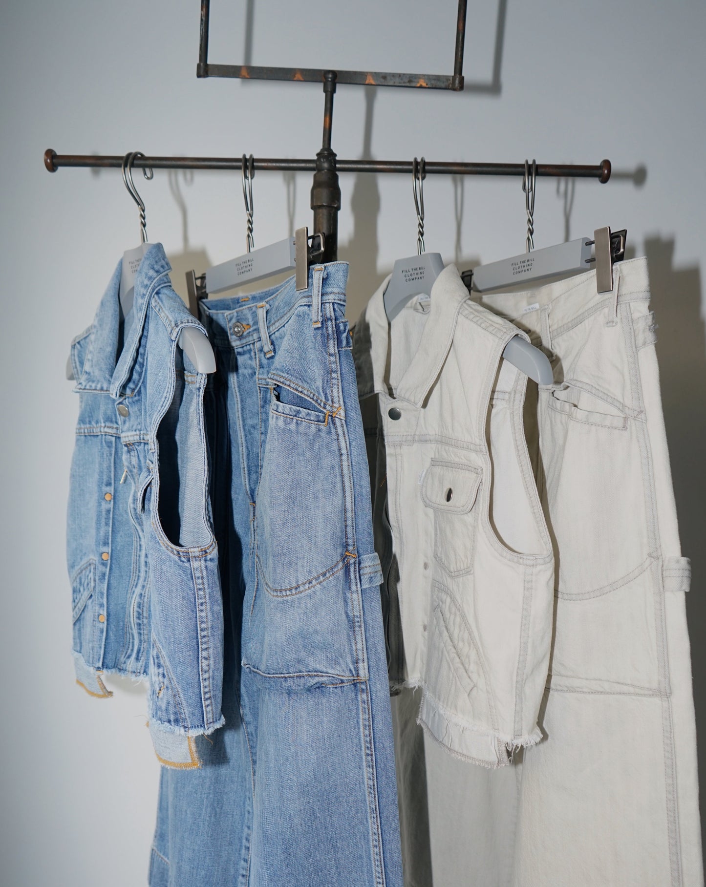 CROPPED DENIM VEST