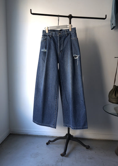 TACK WIDE DENIM PANTS