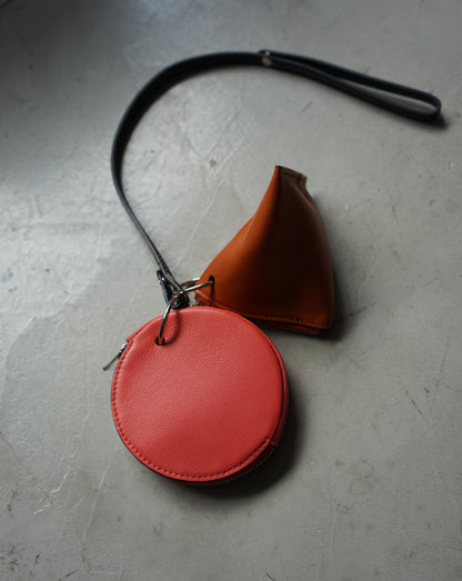 ROUND TRIANGLE POUCH