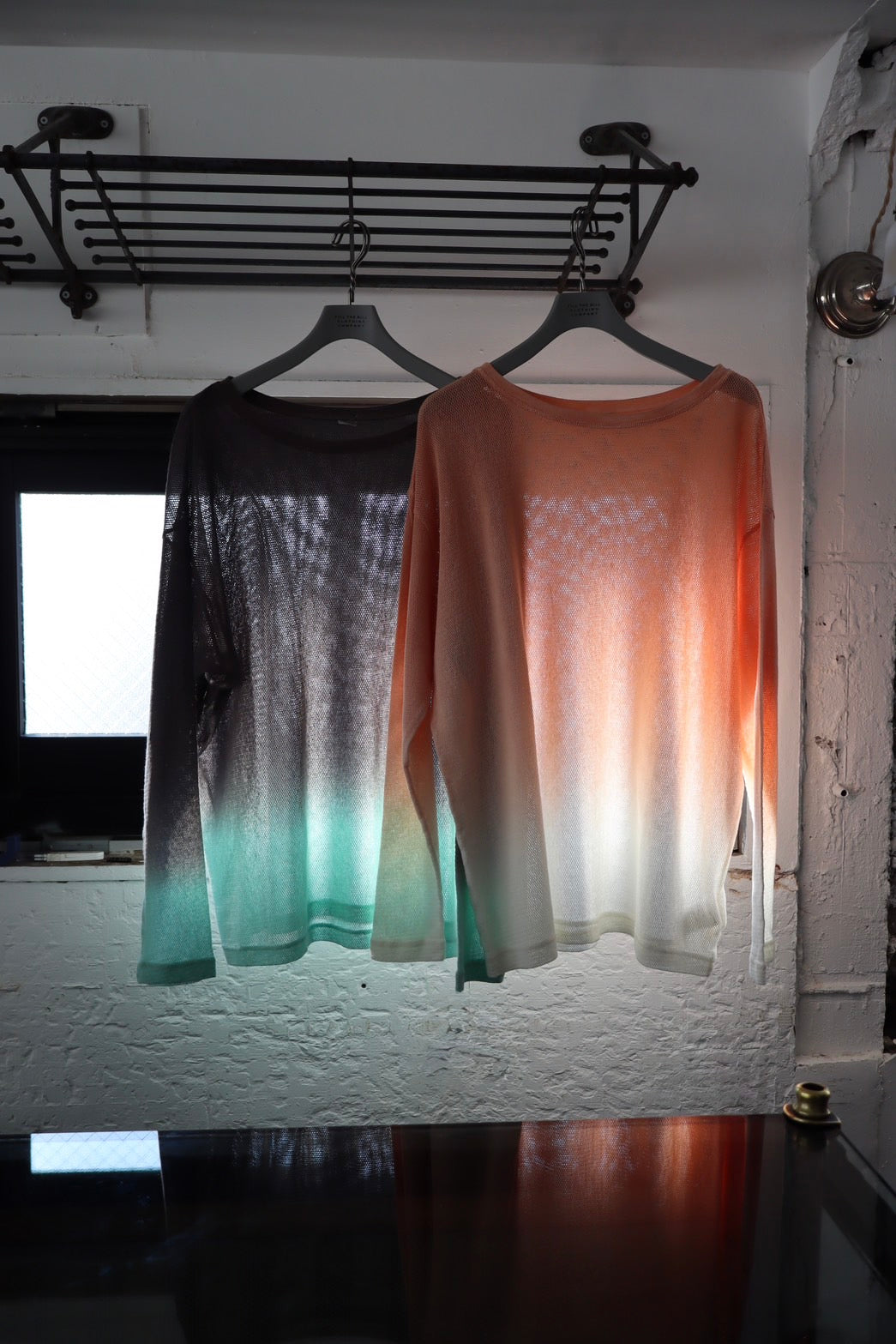 GRADATION MESH LONG TEE